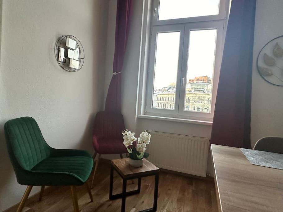 Klimatisierter Wiener Altbauflair Im Zentrum Wiens ภายนอก รูปภาพ